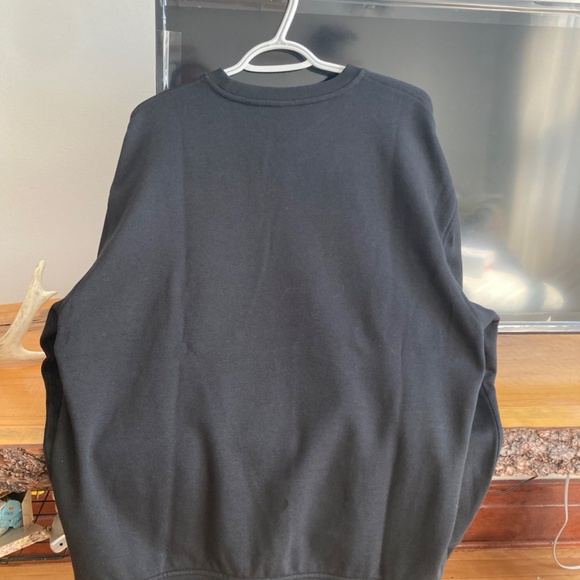 Levi crewneck sweater (NWT) - Picture 5 of 5